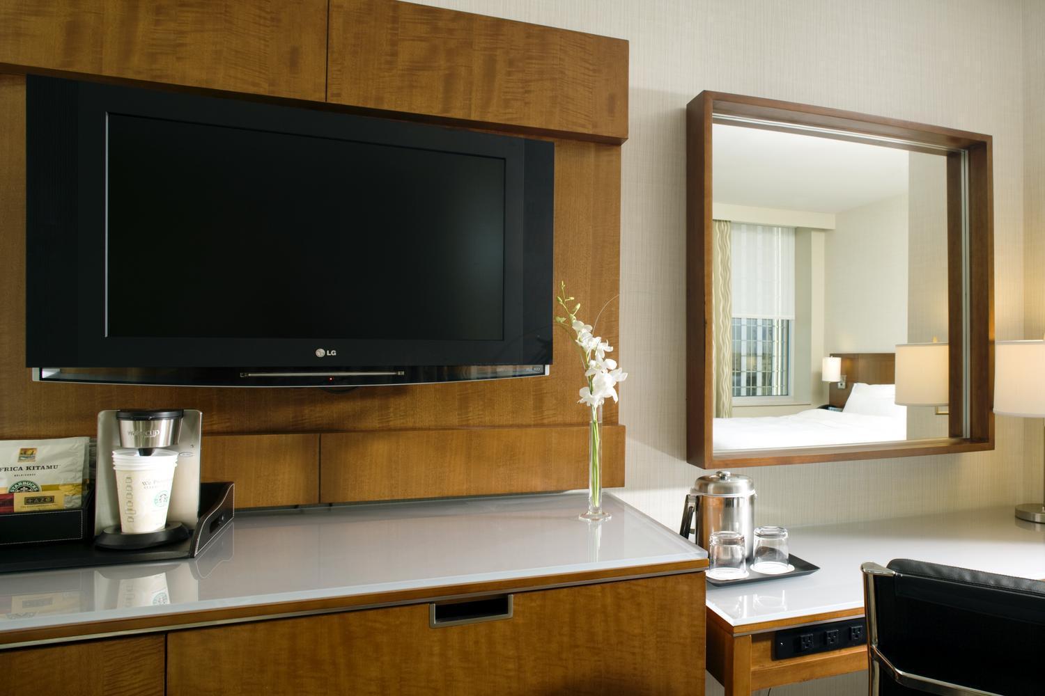 The Westin Minneapolis Exterior photo